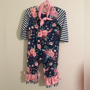Penelope plumm 18m. Washed never worn. Pet and smoke free home. C/w headband